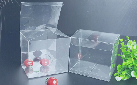 Highly transparent hydrotalcite
